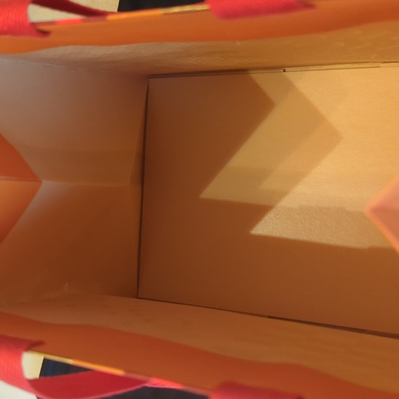 Louis Vuitton Limited Edition Gift Bag - Picture 4 of 4